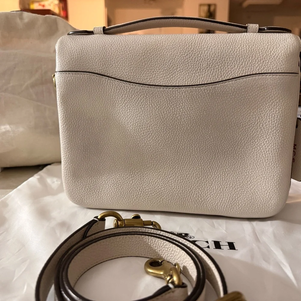 Coach elegant crossbody
